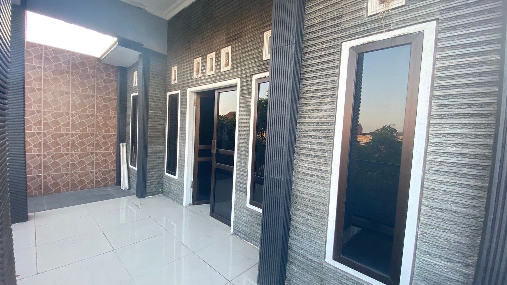 Dijual Rumah 2,5 Lantai di Bumi Citra Fajar - SHM, 5 KT, Harga Nego