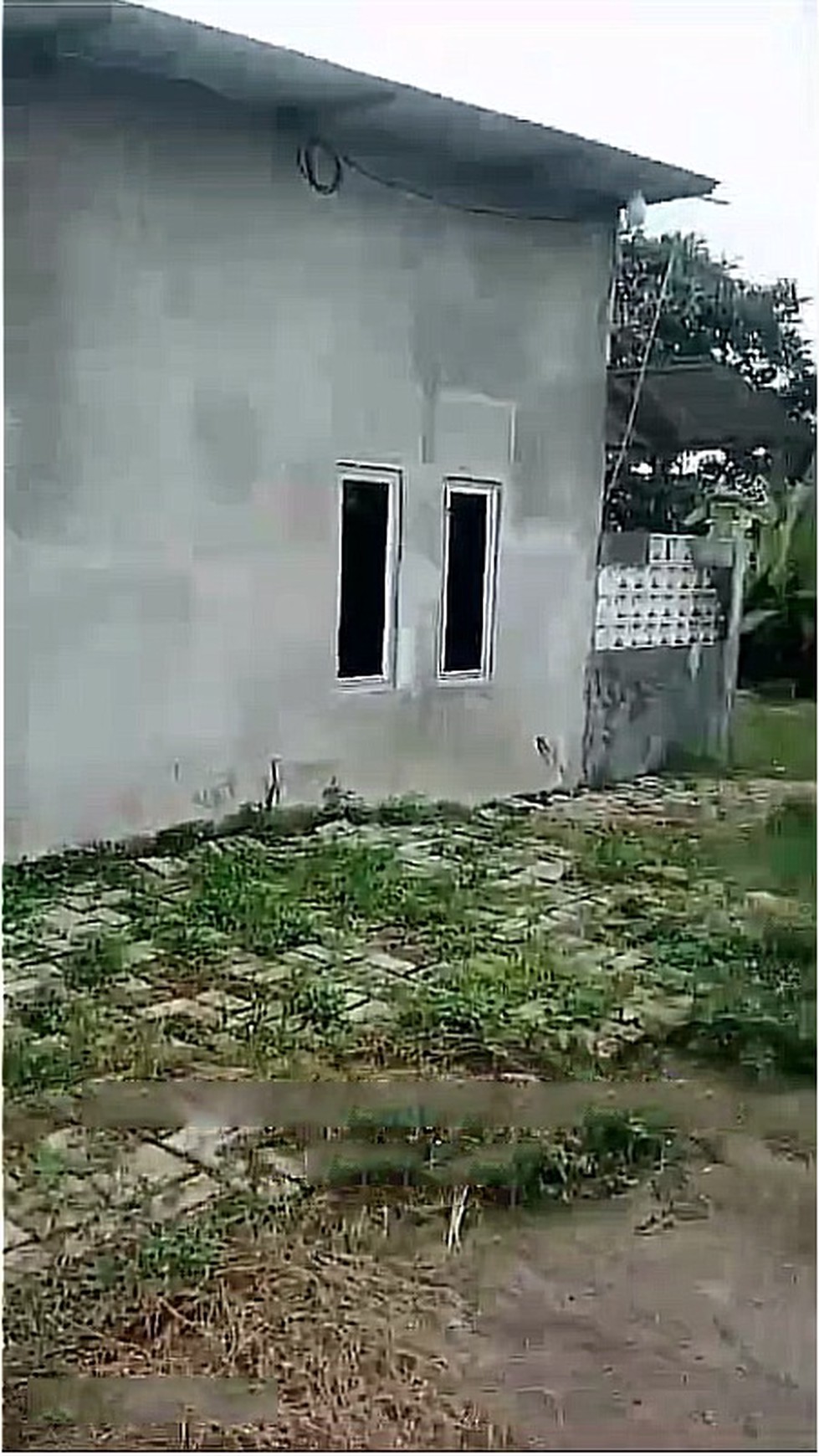 Rumah Hitung Kavling di Kampung Pisang, Karadenan, Cibinong, Bogor