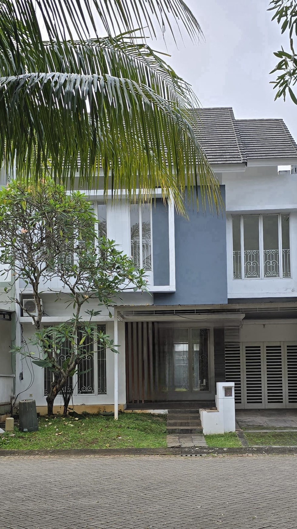 Rumah Bagus Siap Huni Asri di Emerald View, Bintaro Jaya Sektor 9 
