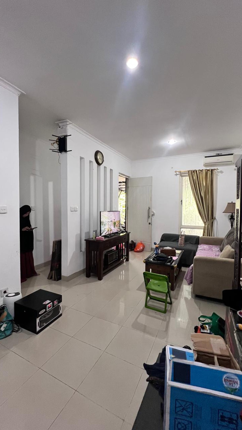 Rumah 2 Lantai Siap Huni dengan Hunian Nyaman dan Asri @Ciputat