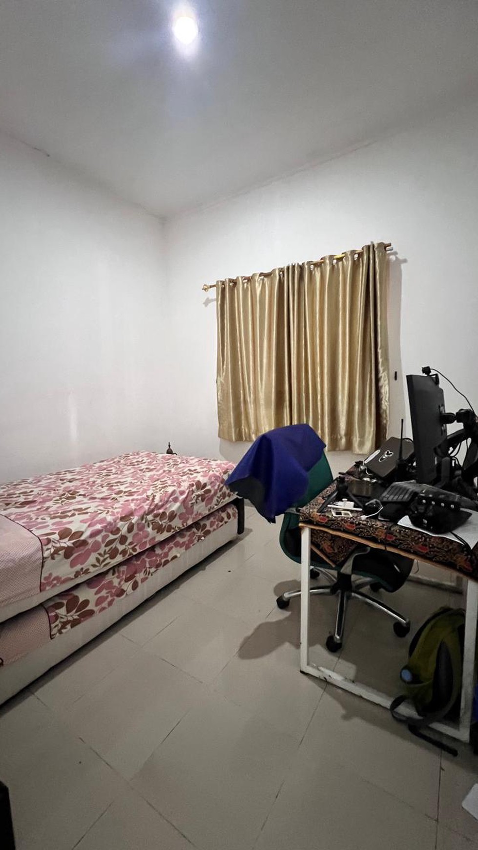 Rumah 2 Lantai Siap Huni dengan Hunian Nyaman dan Asri @Ciputat