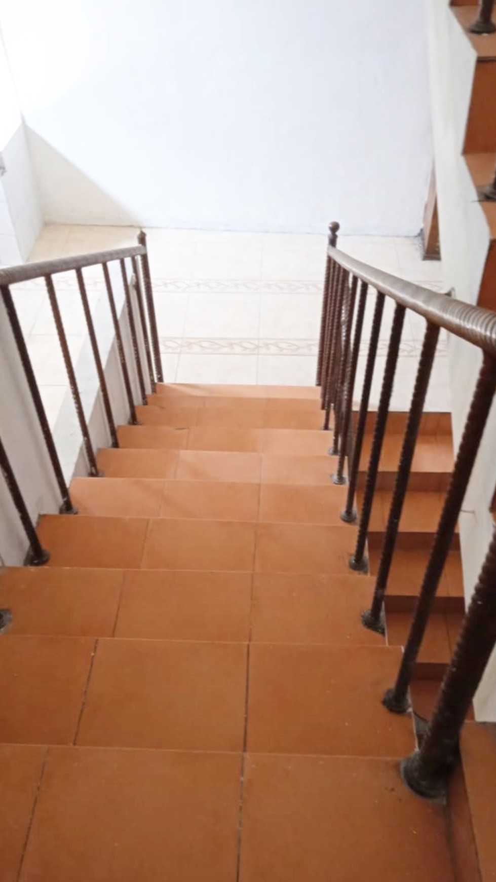 Dijual cepat ruko 2 gandeng raya serpong km 8 sebrang perumahan les belles mainson serpong tangerang selatan