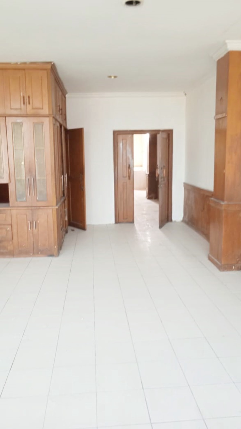 Dijual cepat ruko 2 gandeng raya serpong km 8 sebrang perumahan les belles mainson serpong tangerang selatan