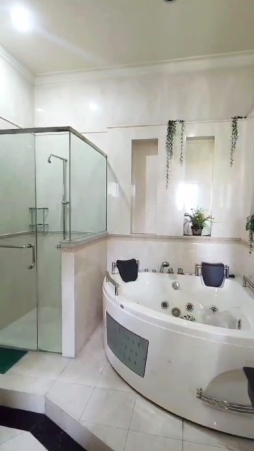 1887. Dijual Rumah Modern Classic Araya Tahap 2
