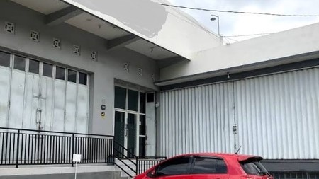 Bangunan 2 Lantai Cocok Untuk Kantor Atau Ruang Usaha Dekat Kawasan Bisnis Jalan Magelang 