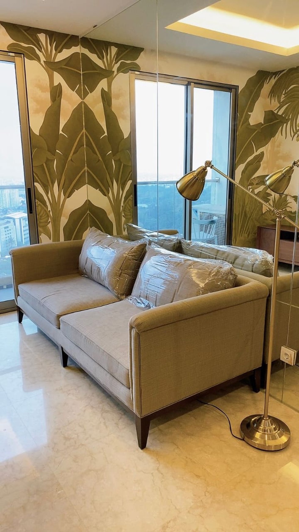 Apartemen Hegarmanah Residence 3 BR Semi Furnished Kec Cidadap Bandung