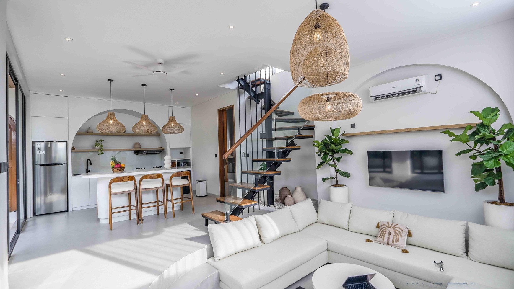 Brand New - Leasehold 2 Bedrooms Villa, Modern Tropical Design in Pererenan