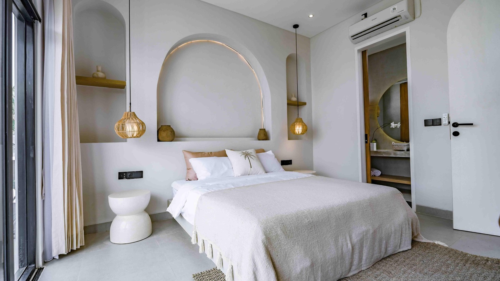 Brand New - Leasehold 2 Bedrooms Villa, Modern Tropical Design in Pererenan