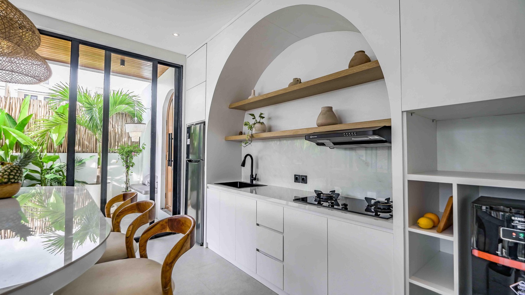 Brand New - Leasehold 2 Bedrooms Villa, Modern Tropical Design in Pererenan