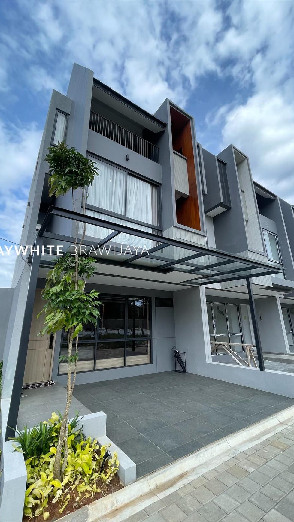 Townhouse Modern Minimalis Area Cilandak