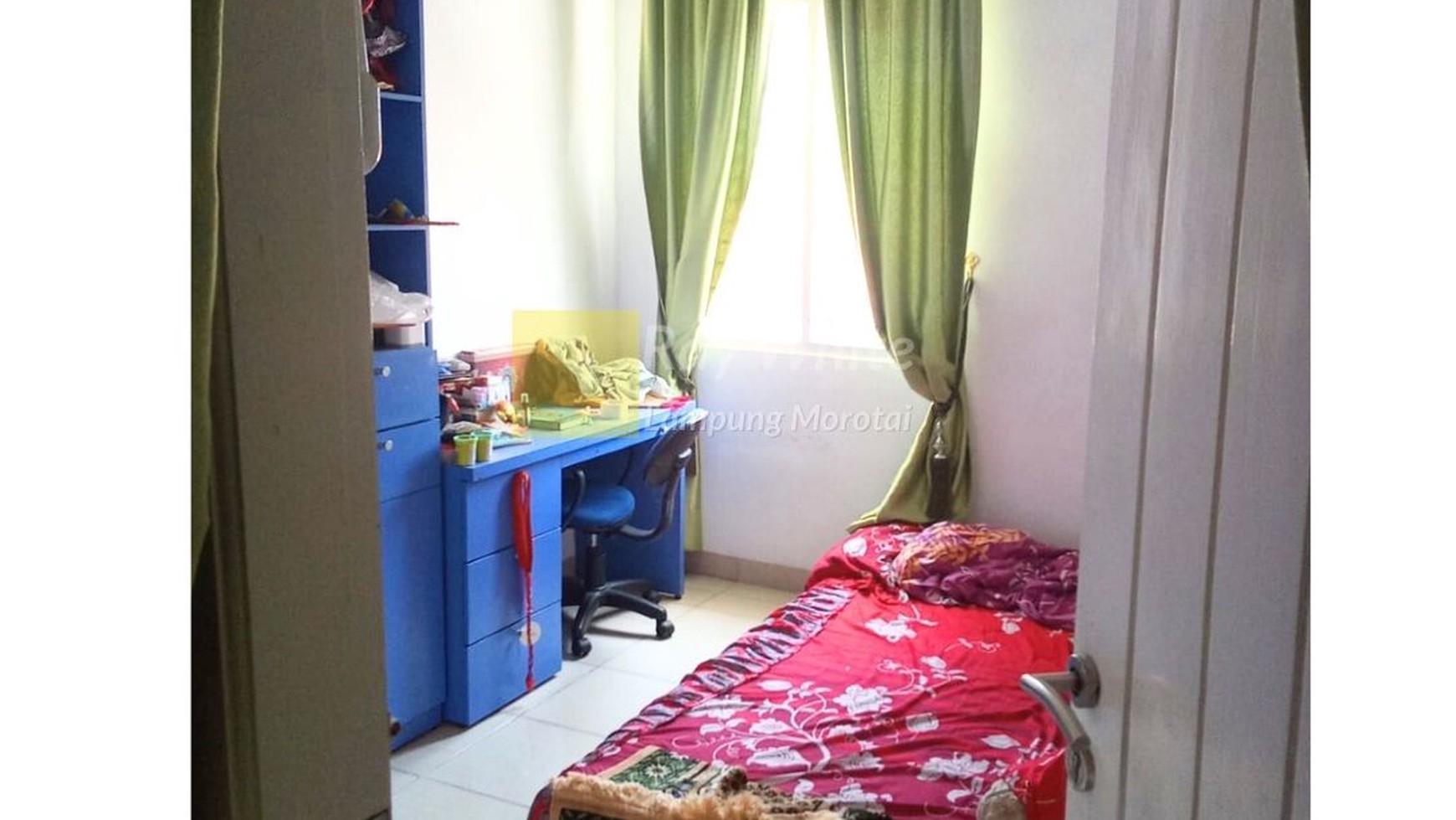 Rumah Lantai 2 Beserta Isi