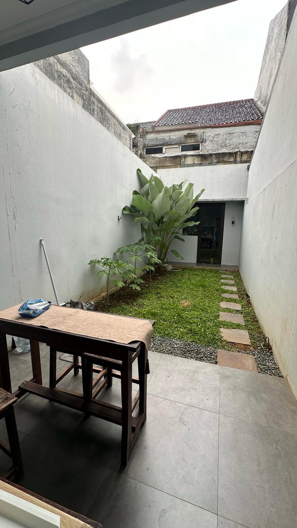 Rumah Brand new, Bebas banjir lokasi strategis di Ciputat