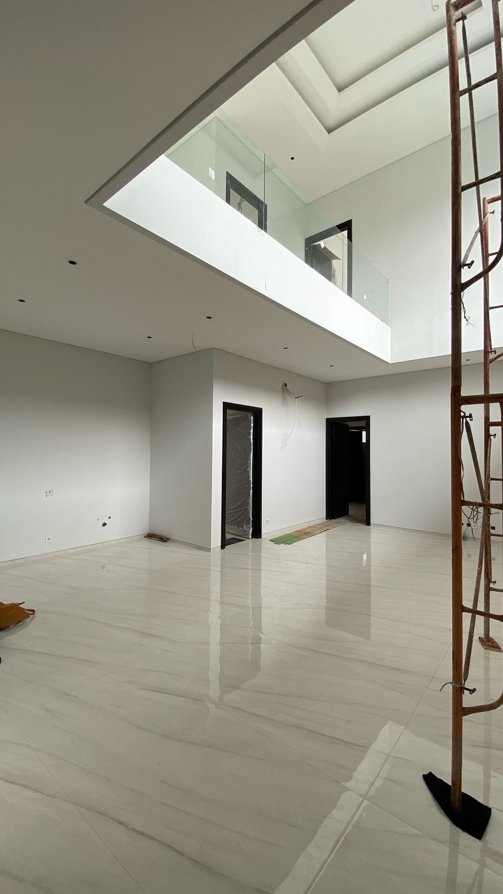 Rumah New Mewah Citraland 10M-an Citraland Surabaya