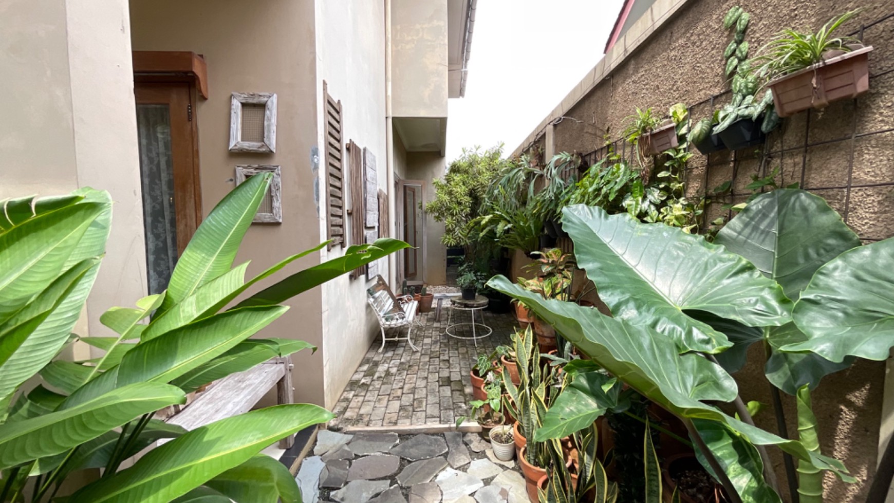 Permata Puri I, Mewah, Siap Huni, Bebas Banjir, Lok Strategis, Bisa KPR, Harga Nego