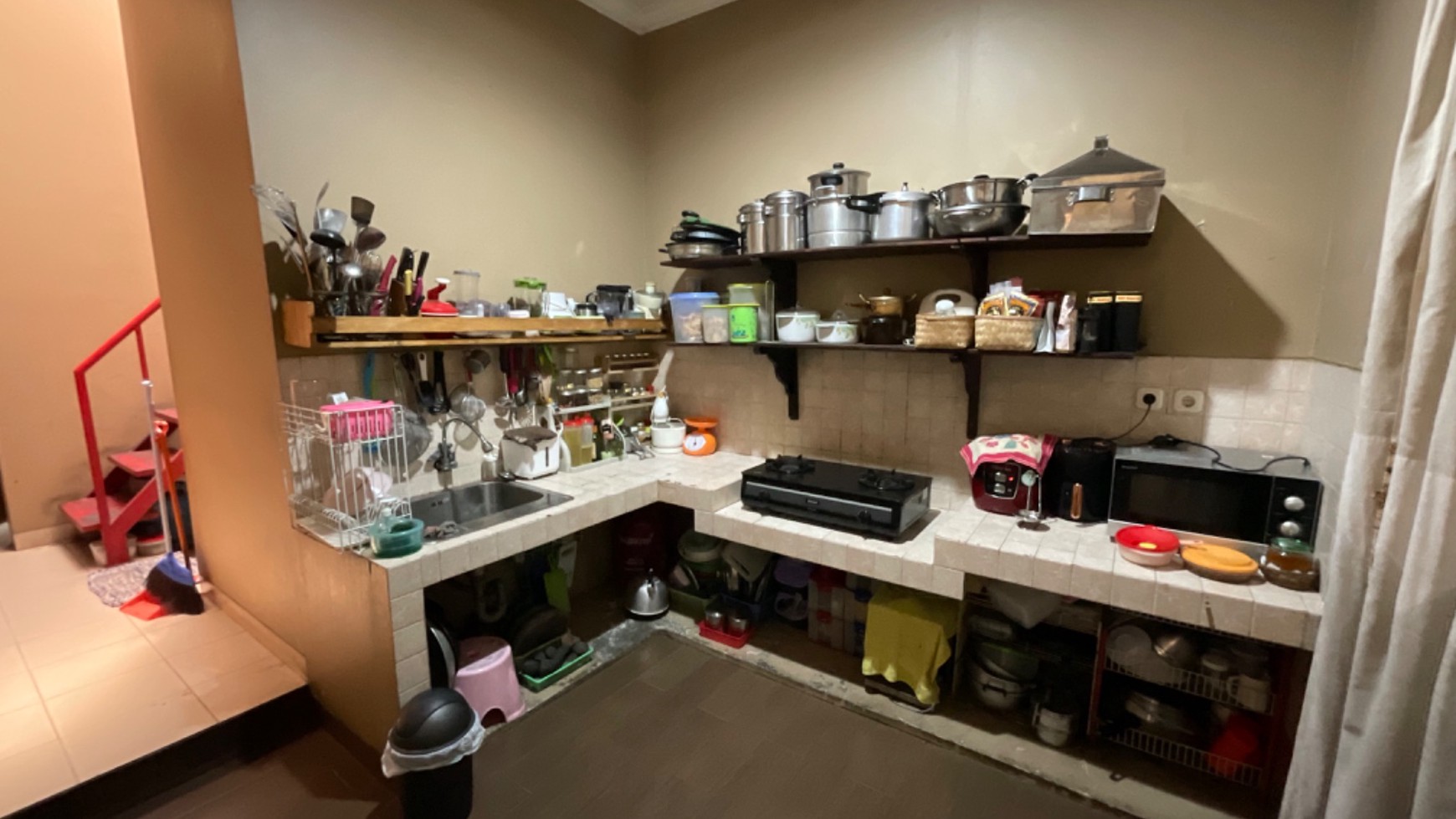 Permata Puri I, Mewah, Siap Huni, Bebas Banjir, Lok Strategis, Bisa KPR, Harga Nego