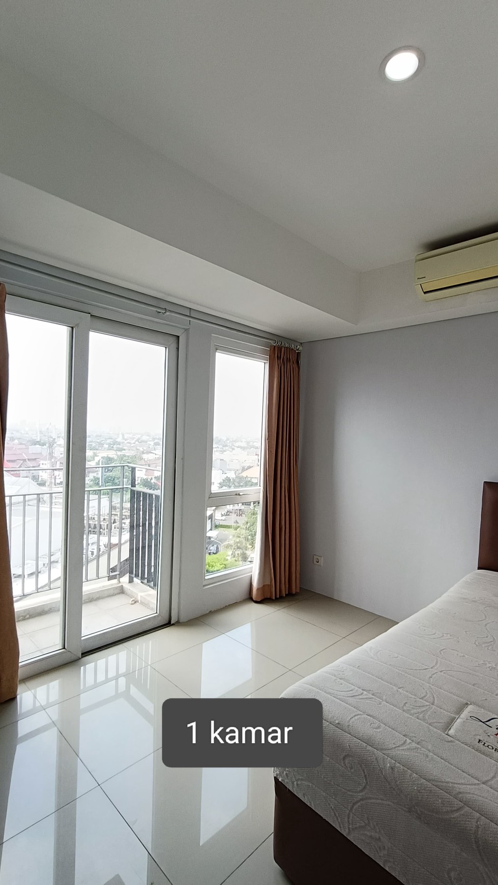 Apartemen Semi-Furnish di Bintaro Jaya