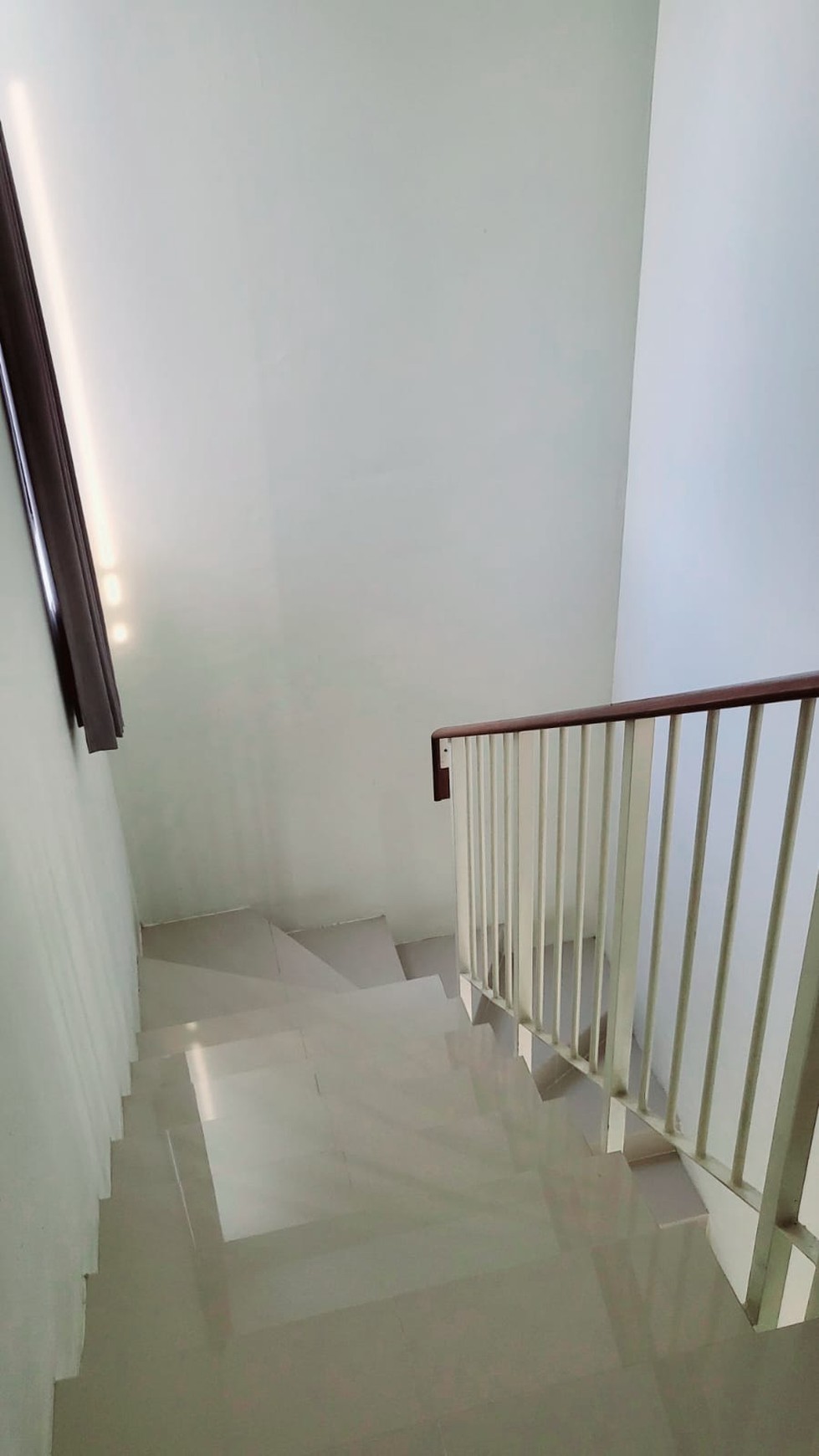 Sewa Furnished Northwest Citraland Surabaya