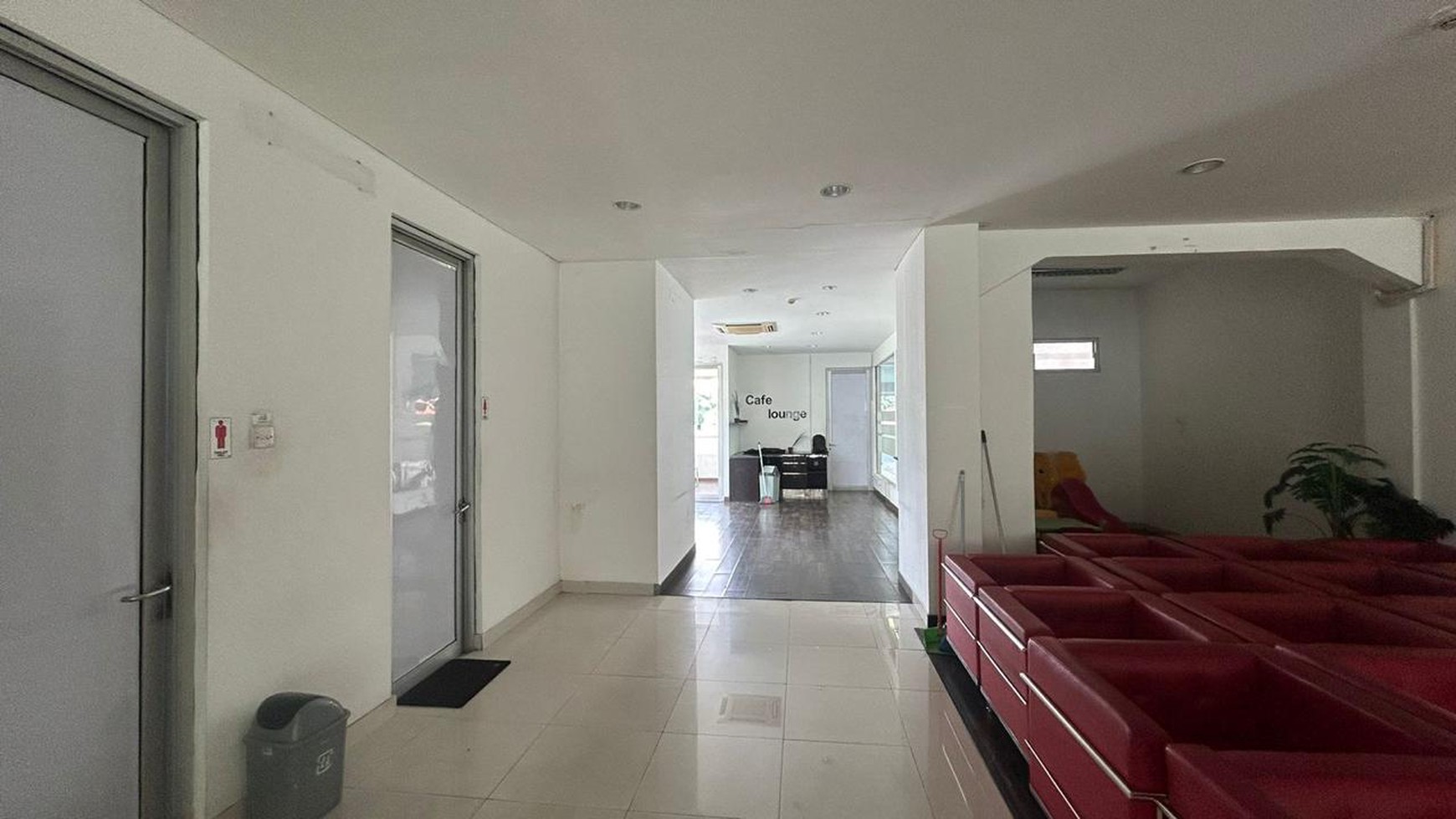 Showroom Lokasi Strategis di Sunter Jakarta Utara
