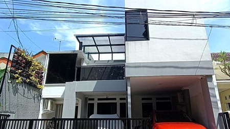 Rumah Minimalis Full Furnished di Cucur - Bintaro Jaya 