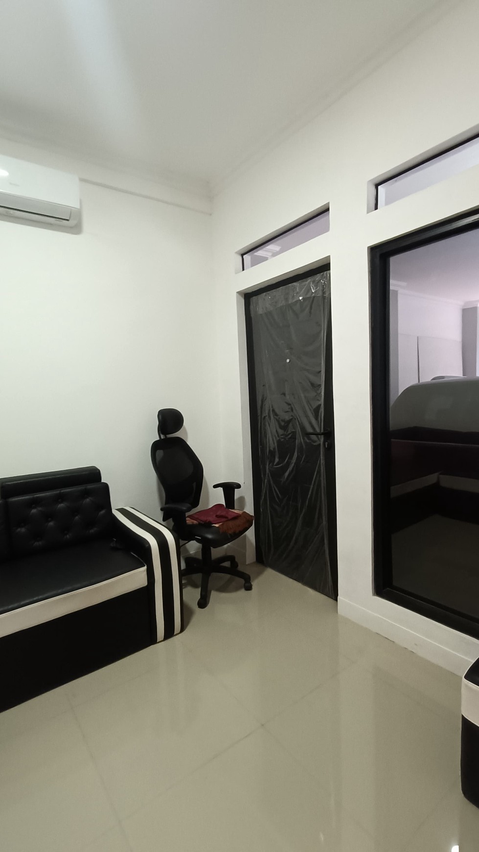 Rumah Minimalis Full Furnished di Cucur - Bintaro Jaya 
