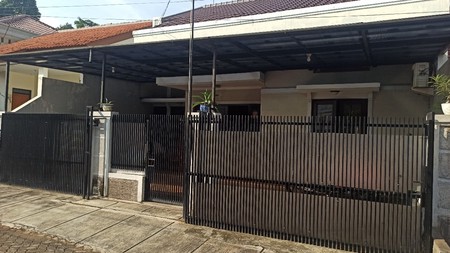 Rumah siap huni, lokasi strategis di Pondok Aren.