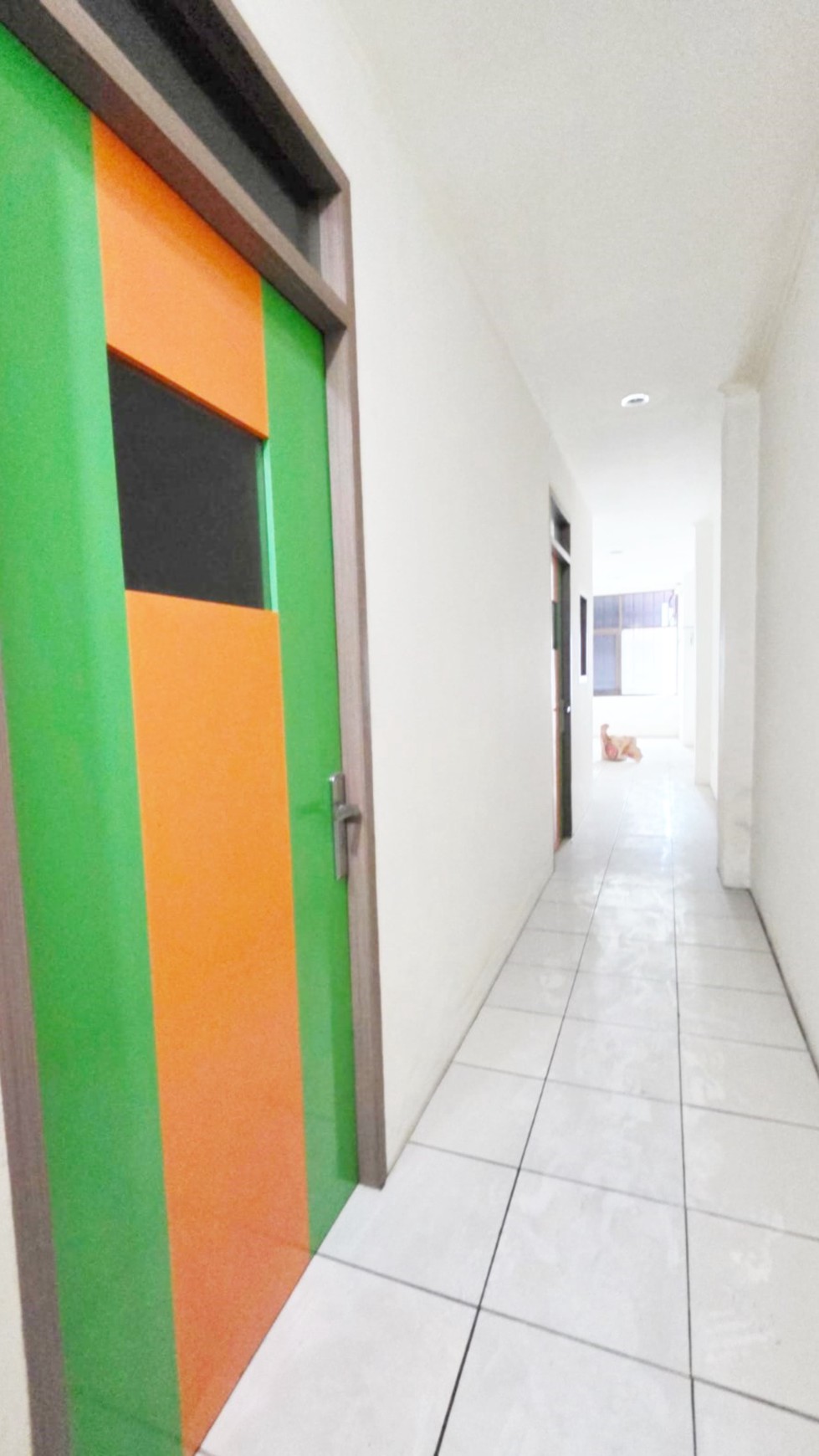 Dijual ruko 2 gandeng strategis di Jalan Raya Serpong dekat tangga penyebrangan sebrang perumahan Less Belles Mainson