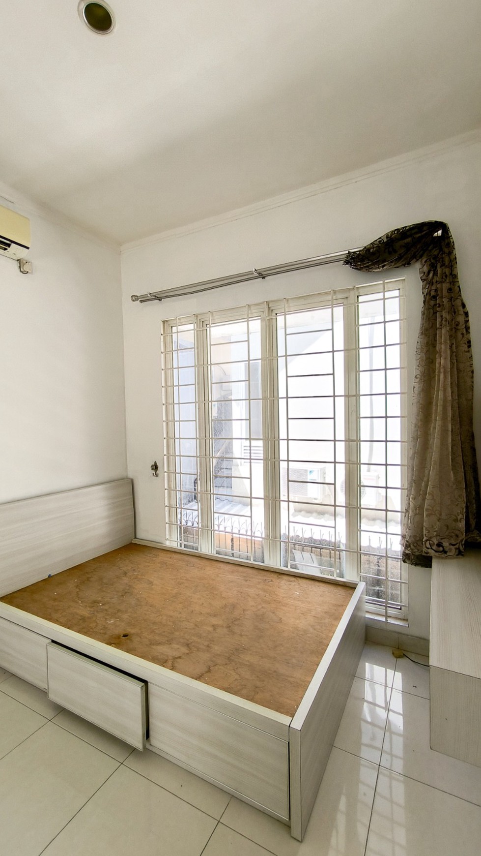 Rumah Bagus,dalam cluster di Bintaro Jaya 7.