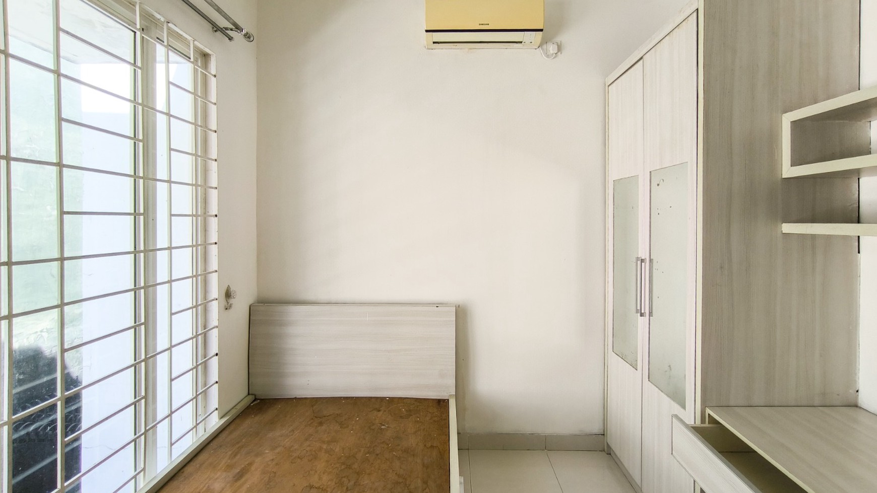 Rumah Bagus,dalam cluster di Bintaro Jaya 7.