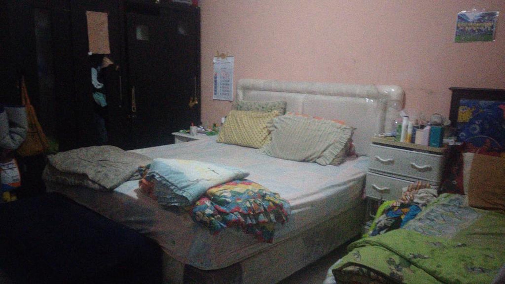 DIJUAL RUMAH KLASIK AREA MEWAH MENTENG.