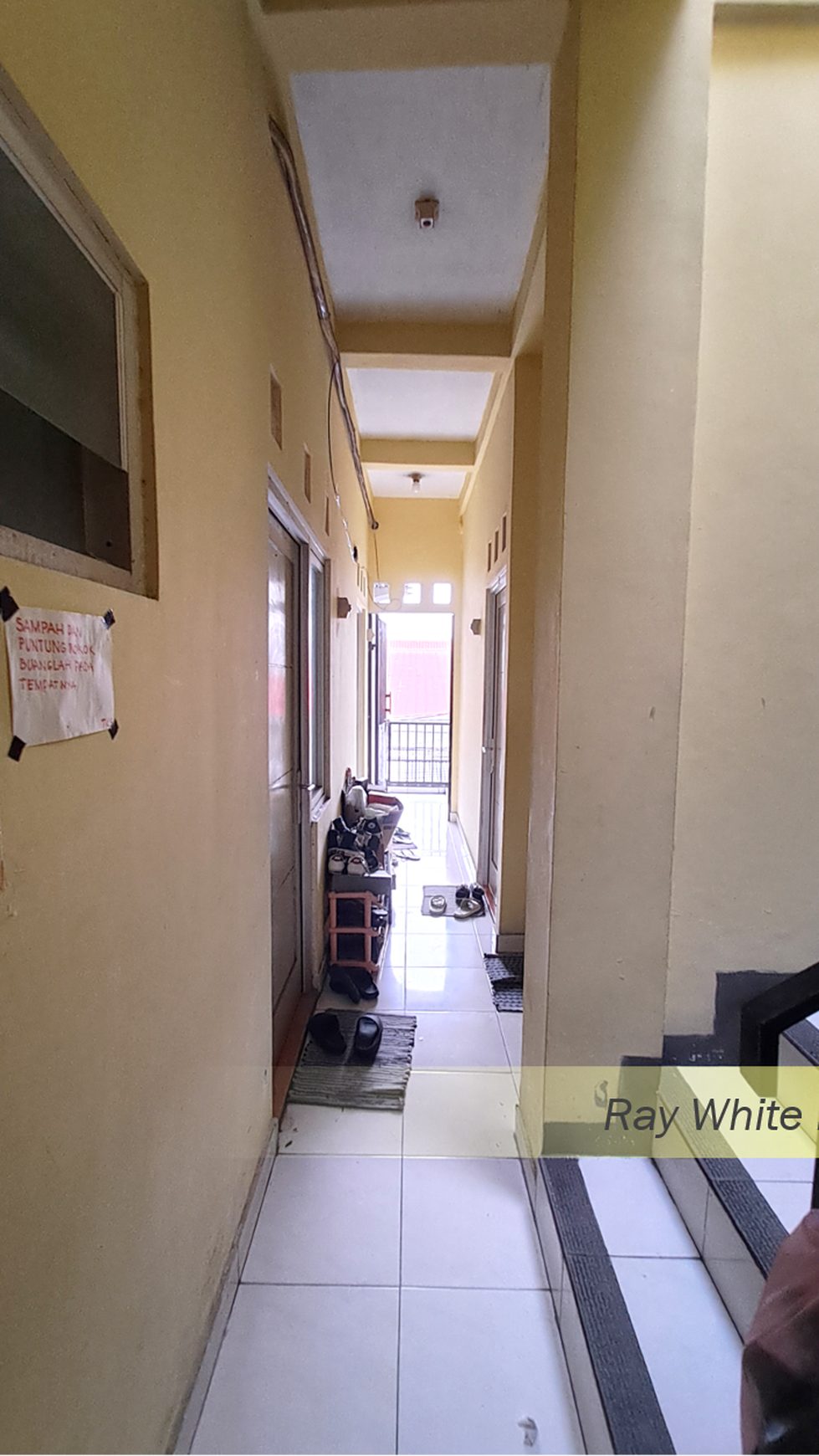 Rumah Kost 22 Kamar 3 Lantai Lokasi Strategis di Tanjung Duren - Jakarta Barat