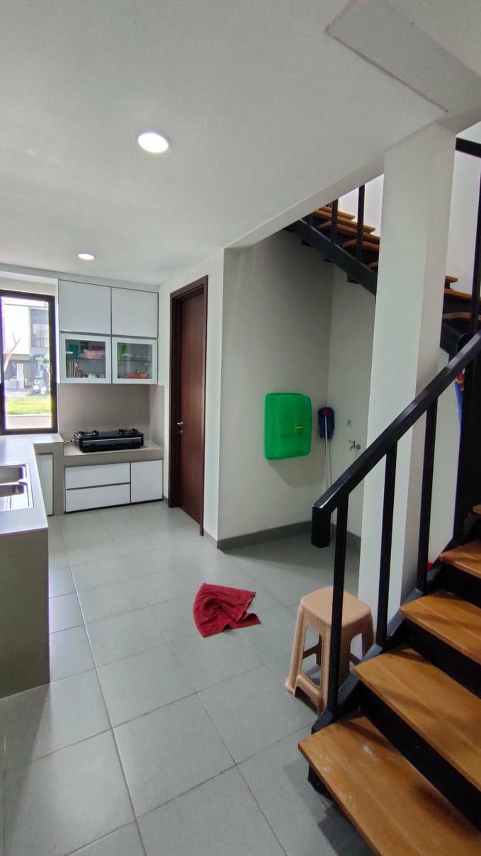 Rumah Asri Fully Furnished - Cluster Eldora Suvarna Sutera