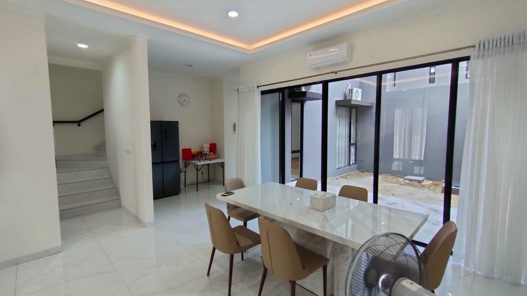 Rumah Asri Fully Furnished - Cluster Eldora Suvarna Sutera