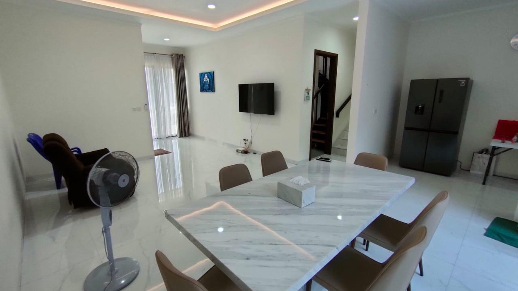 Rumah Asri Fully Furnished - Cluster Eldora Suvarna Sutera