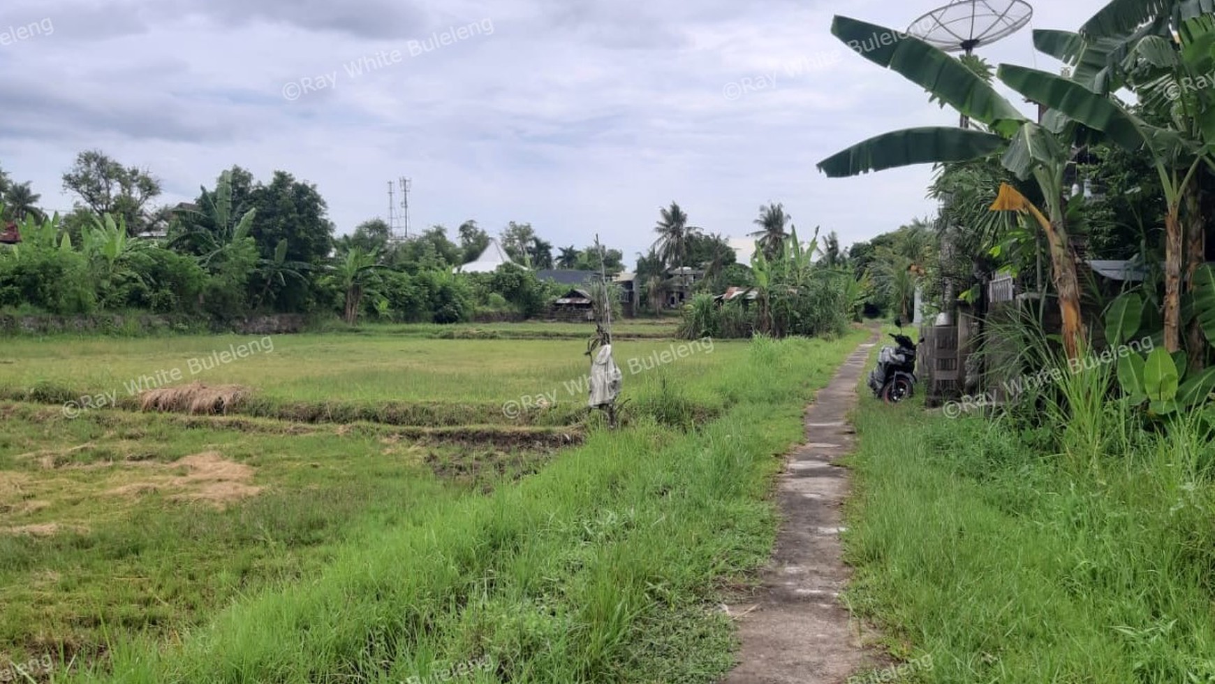 400 sqm plot of Land For Sale