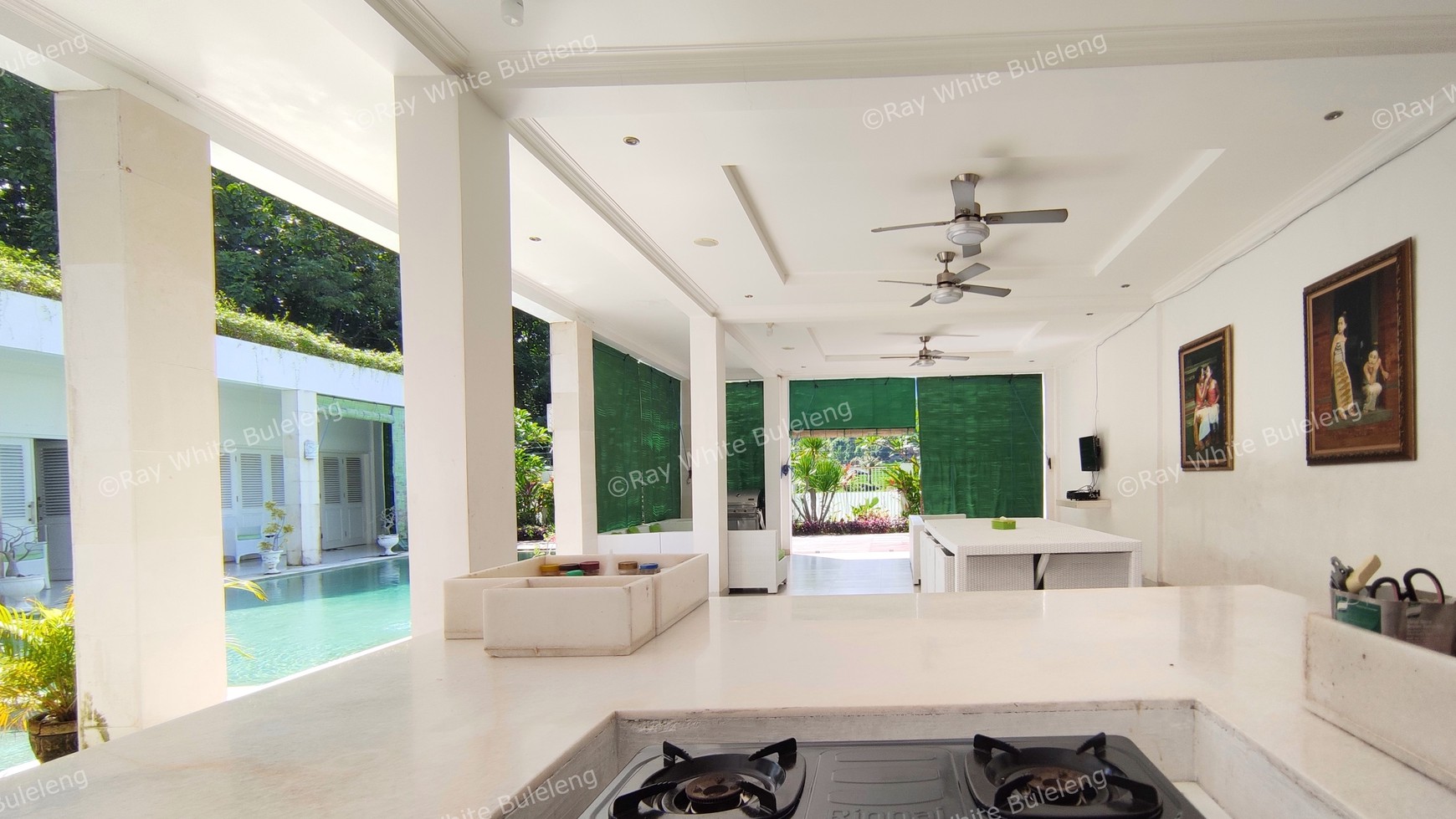 FREEHOLD VILLA IN LOVINA AREA