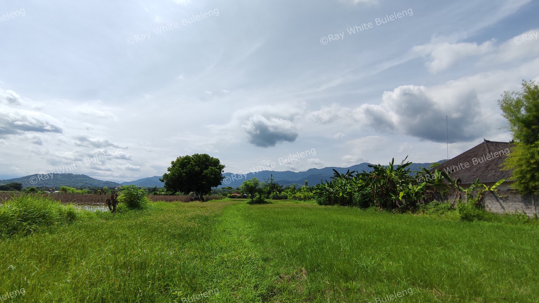 Great Opportunity Beachfront Land In Seririt