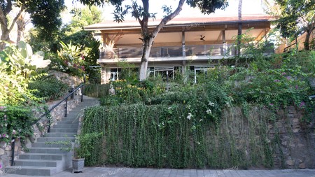 4 BEDROOMS VILLA IN LOVINA - FREEHOLD
