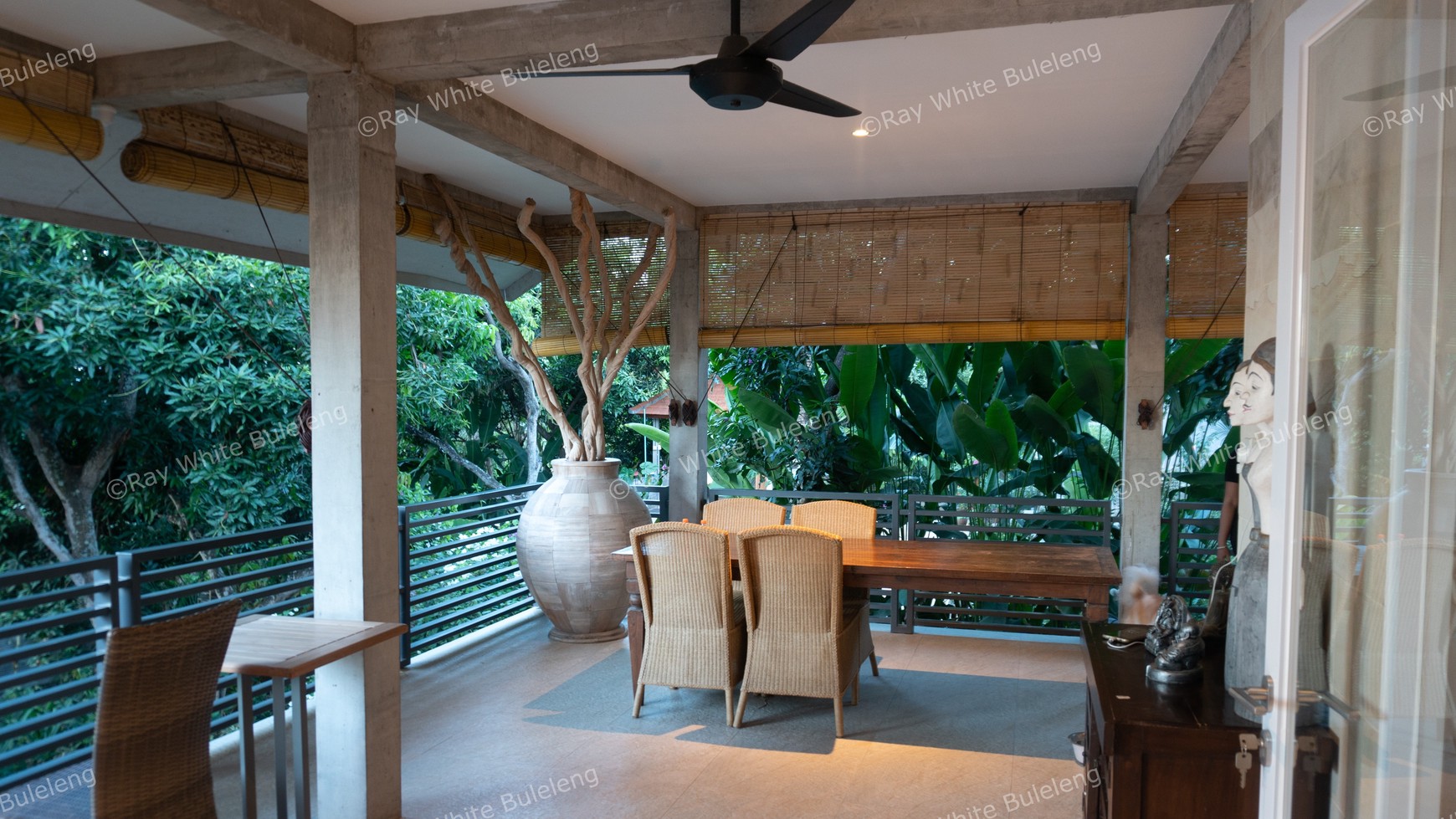 4 BEDROOMS VILLA IN LOVINA - FREEHOLD