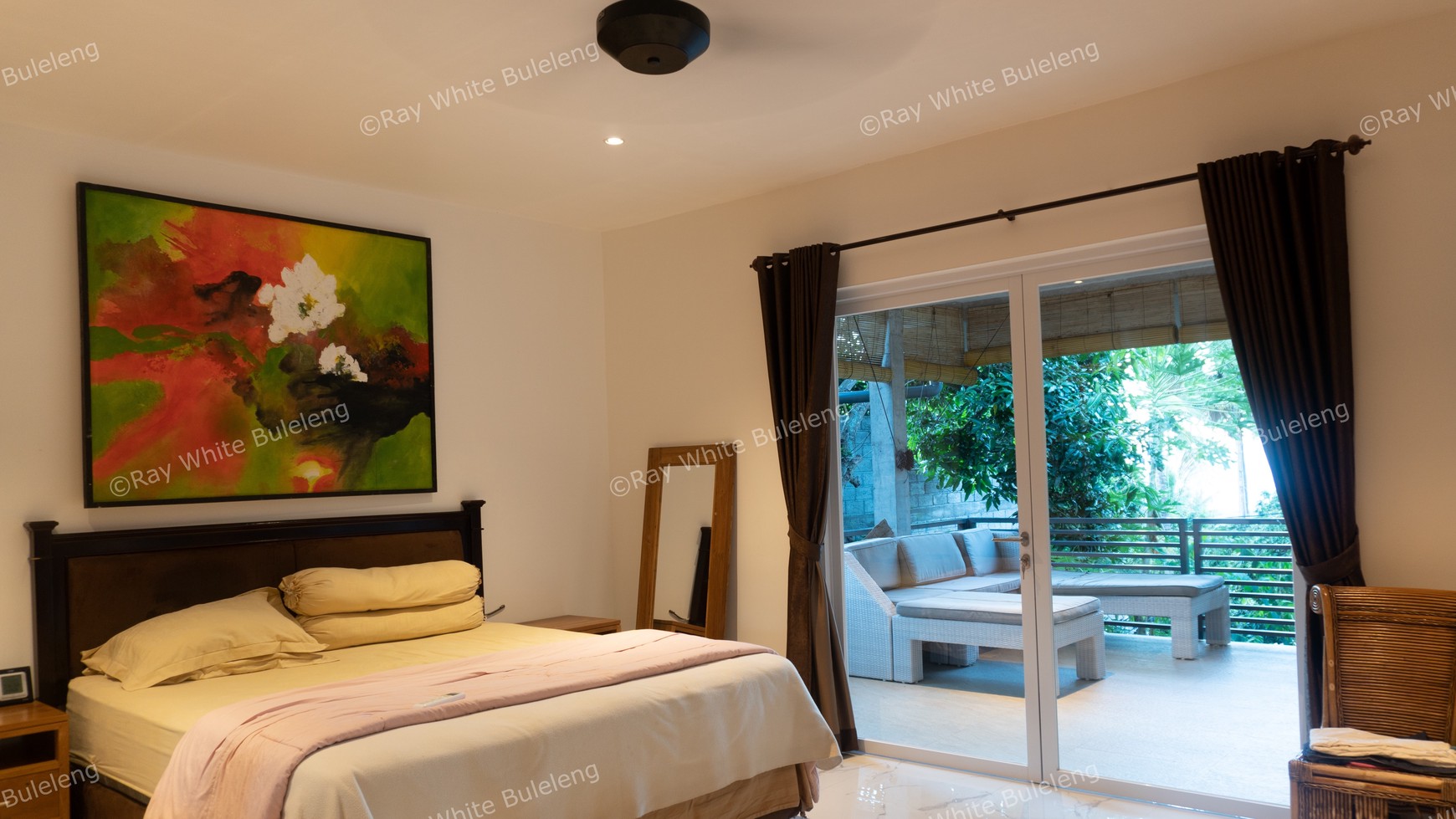4 BEDROOMS VILLA IN LOVINA - FREEHOLD