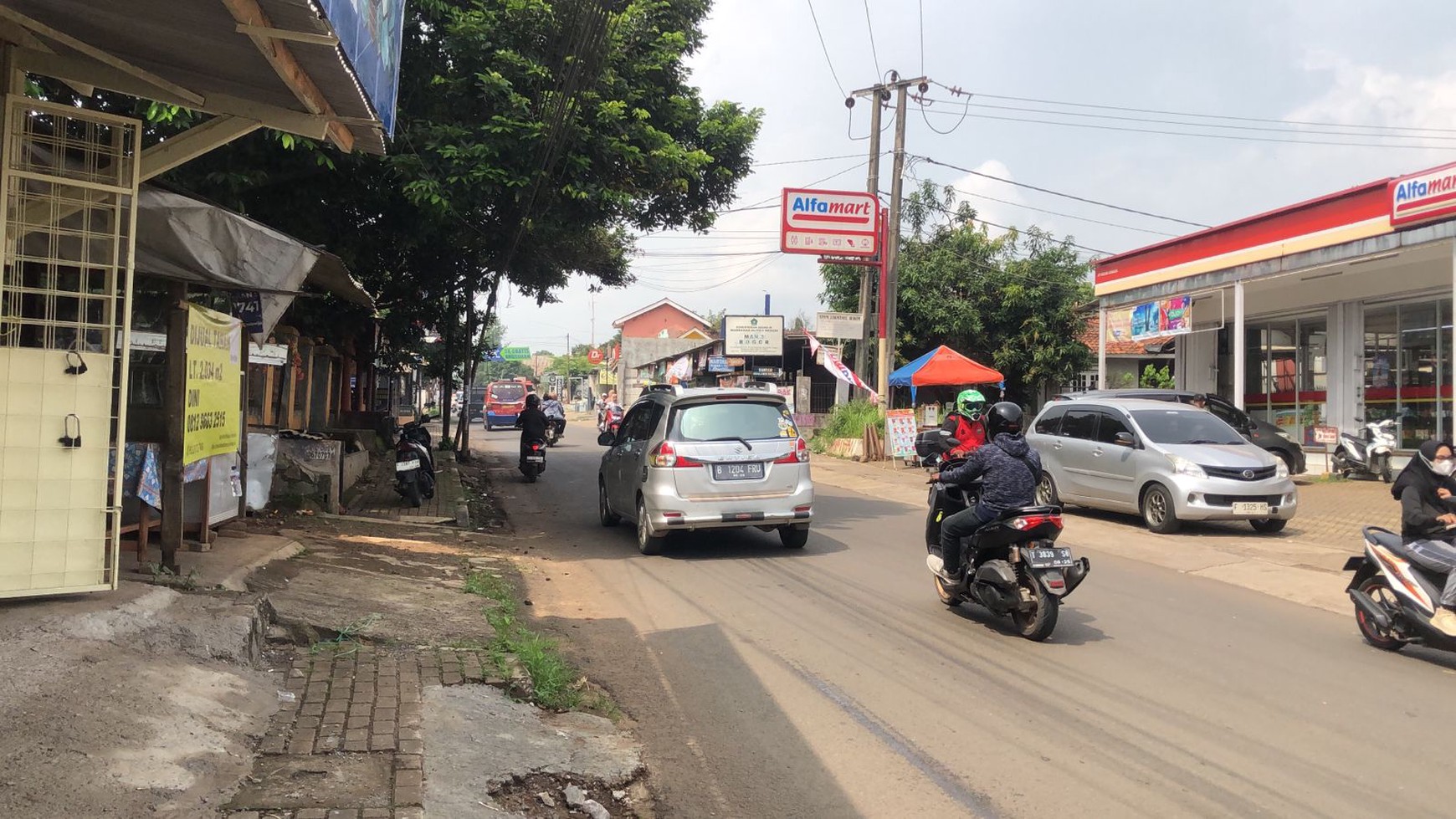 Dijual Lahan Tanah Cocok buat Gudang di jalan Raya dekat alun - alun Kabupaten Jonggol