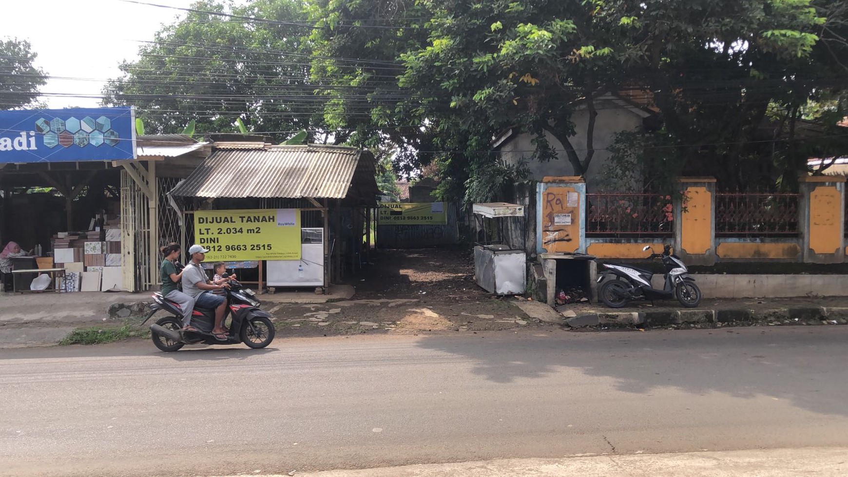 Dijual Lahan Tanah Cocok buat Gudang di jalan Raya dekat alun - alun Kabupaten Jonggol