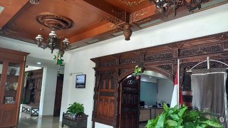Dijual Gedung 5 Lantai Daerah Komersial Di Menteng Strategis Untuk Hotel, Kantor, Klinik Maupun Resto