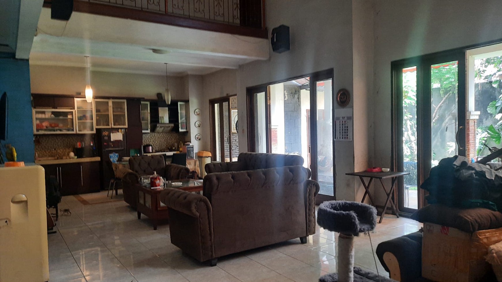 DIJUAL RUMAH 2 LANTAI LOKASI SANGAT STRATEGIS DI SELATAN JAKARTA.