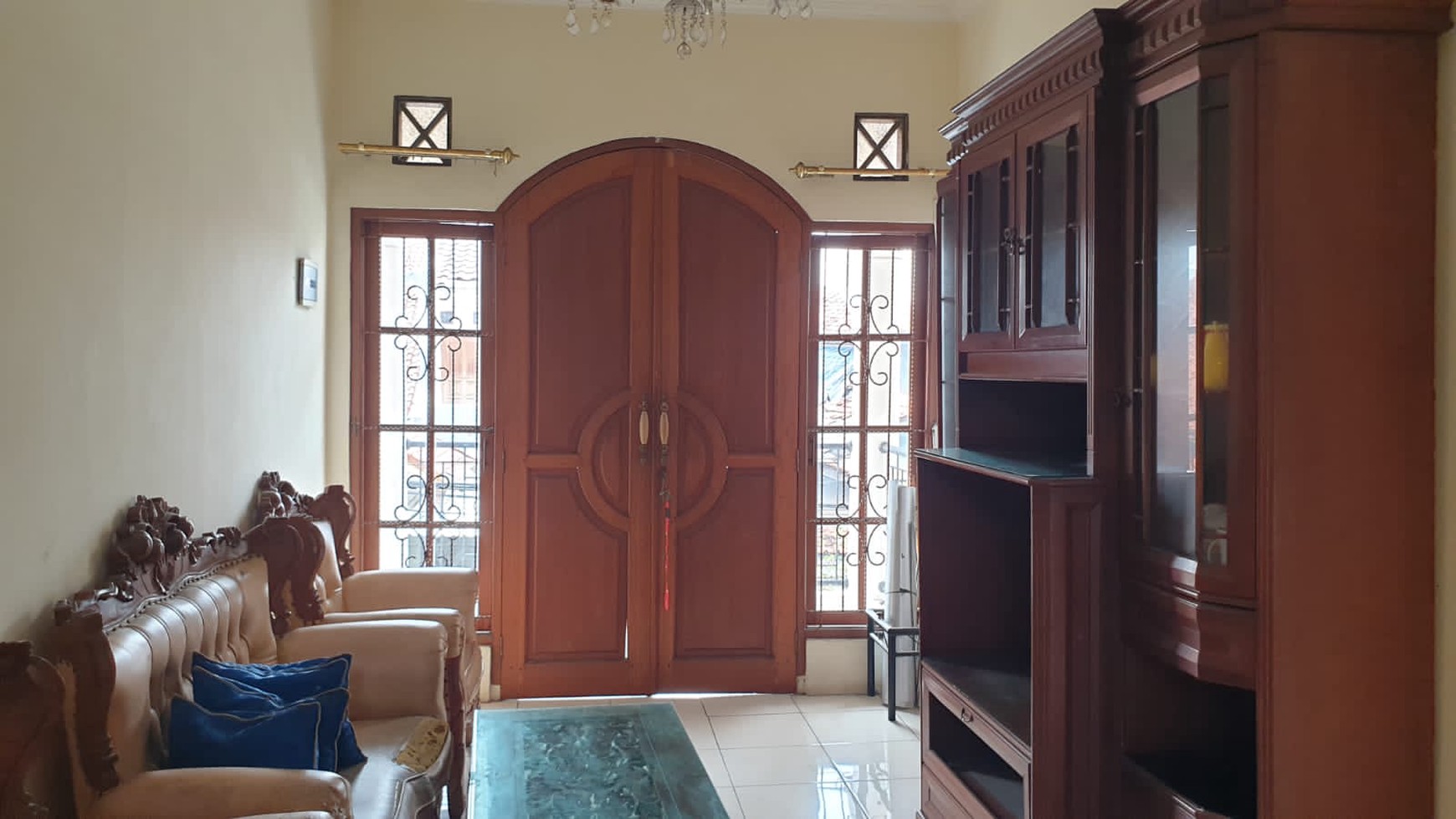 Jual Rumah Desain  Minimalis CIRENDUE