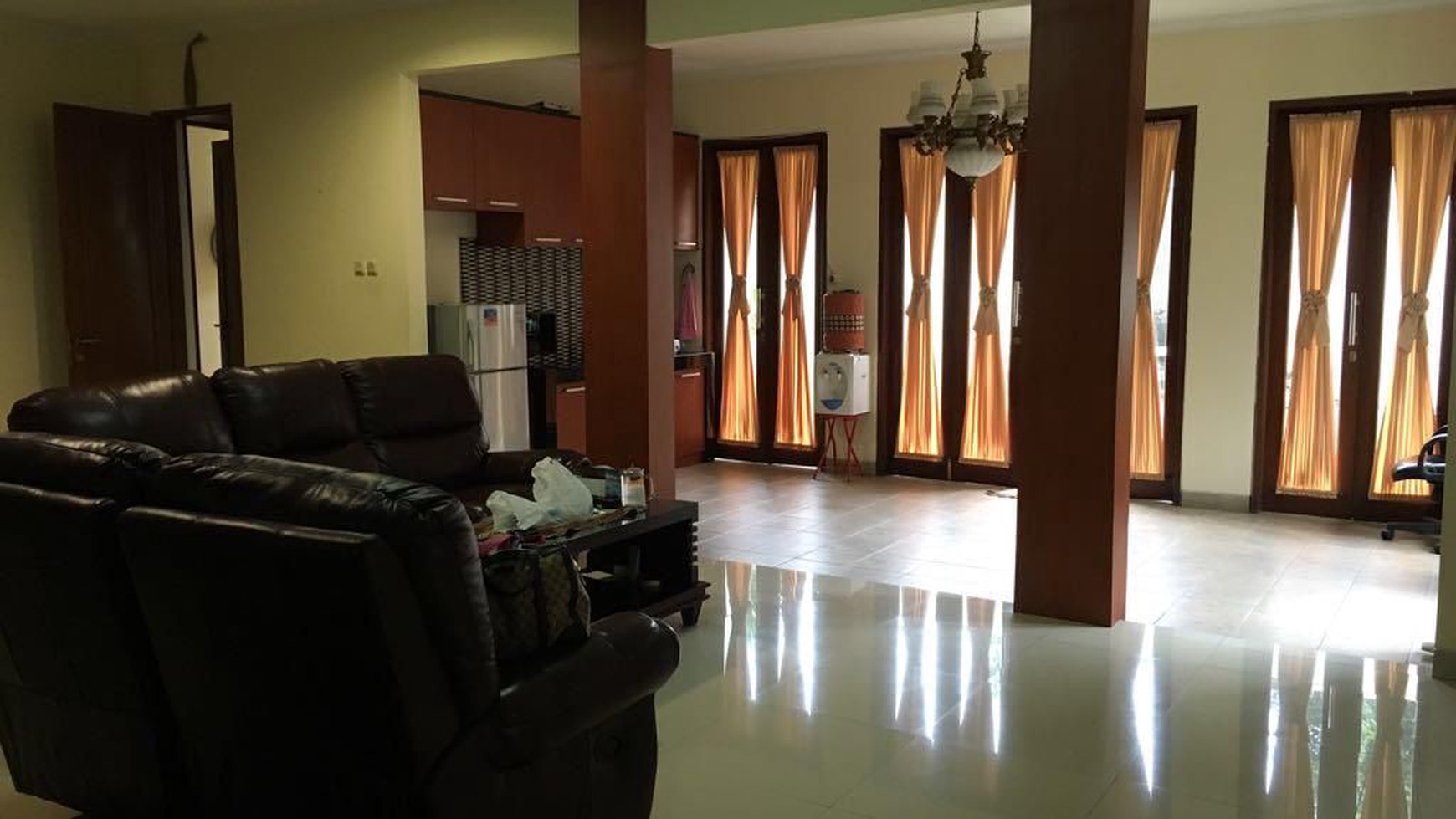 Rumah mewah di Townhouse, Grand Bintaro Residence