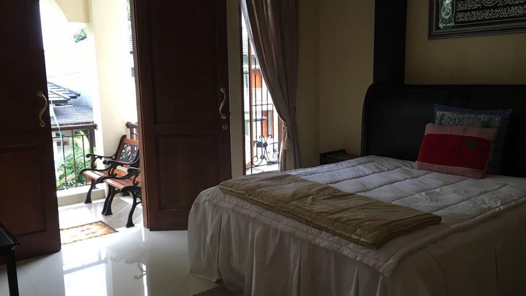 Rumah mewah di Townhouse, Grand Bintaro Residence