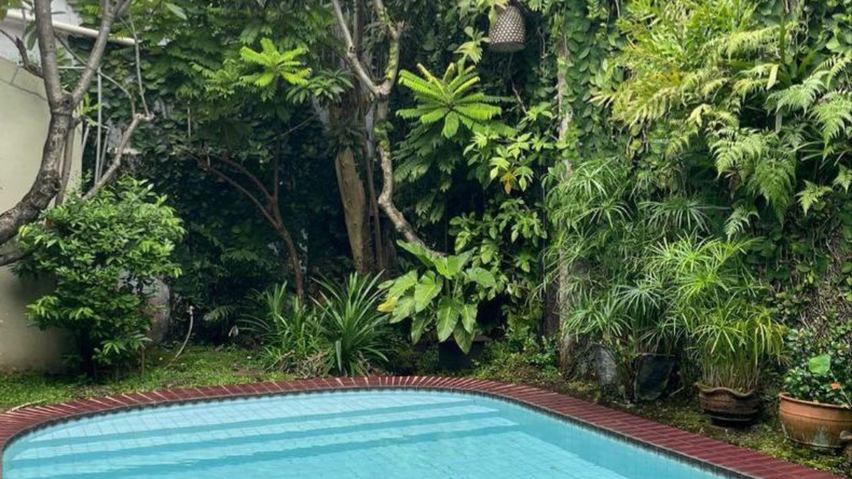Rumah Cantik Siap Huni di Pinang Barat, Pondok Labu, Cilandak