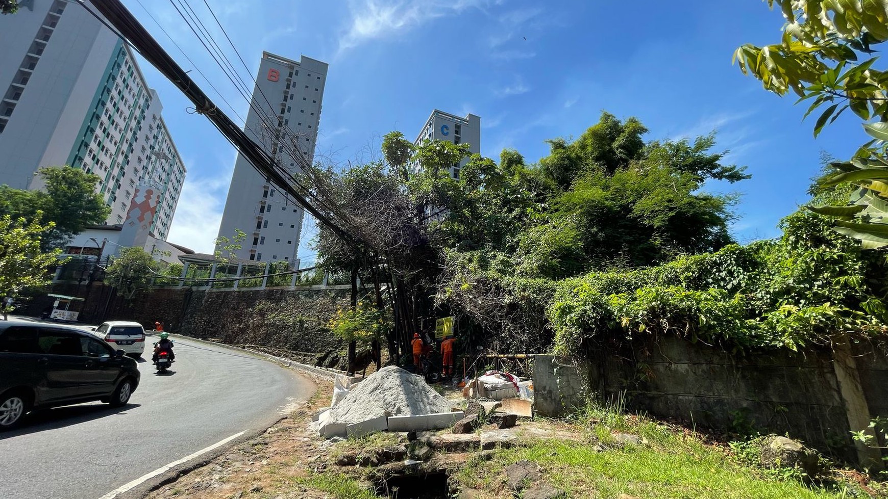 Kavling besar utk bisnis/townhouse di Margasatwa, Jagakarsa