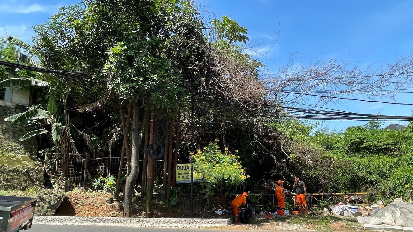 Kavling besar utk bisnis/townhouse di Margasatwa, Jagakarsa
