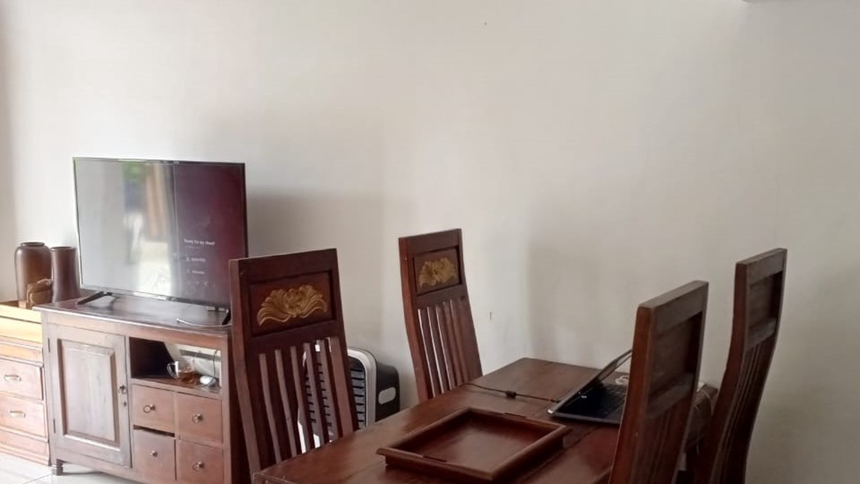 Dijual Rumah dijual cantik lokasi strategis dekat jalan provinsi